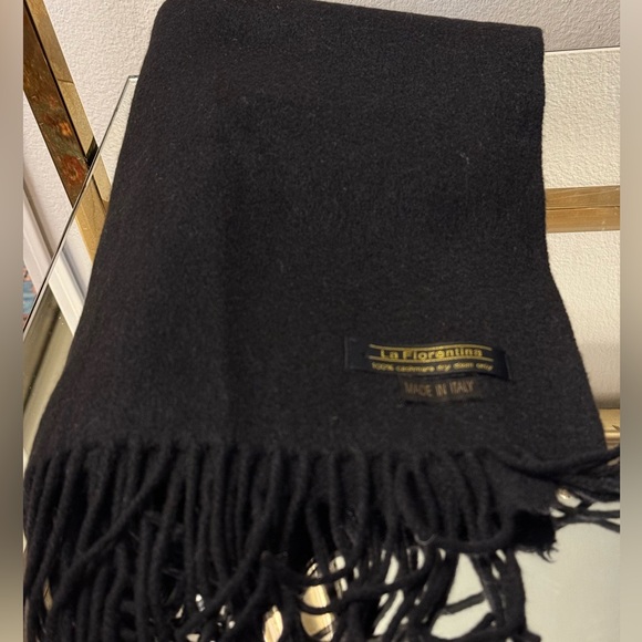 La Fiorentina Cashier Scarf - Picture 4 of 8